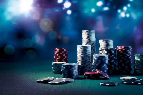 Payout calculation and balance update Payout summary screen after winning combination
